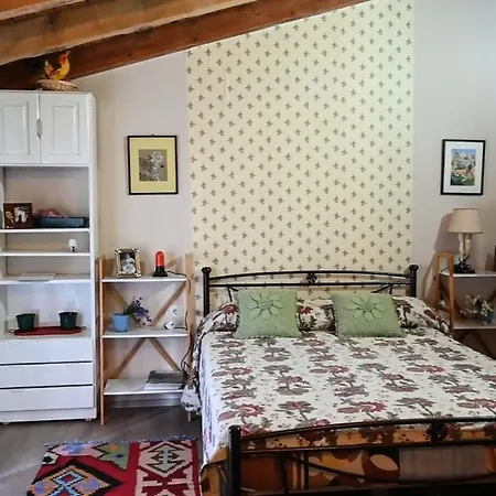 Topalli Guest house *