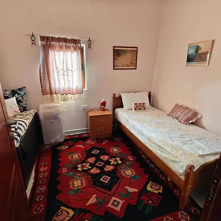 Guest house Topalli