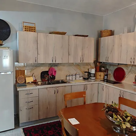 Topalli Guest house *